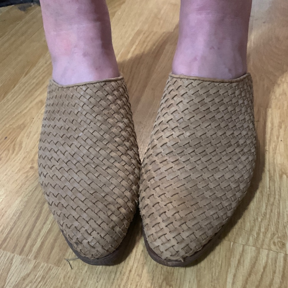 Woven Tan Women's Nisolo Shoes